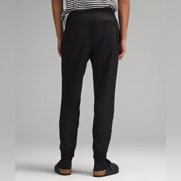 Lululemon ABC Jogger Men’s Size M Black Casual Joggers Classic Fit - Picture 2 of 10